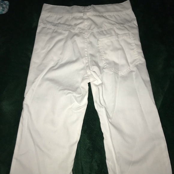 Nice outfit for boys size 4T. Both - Picture 2 of 5